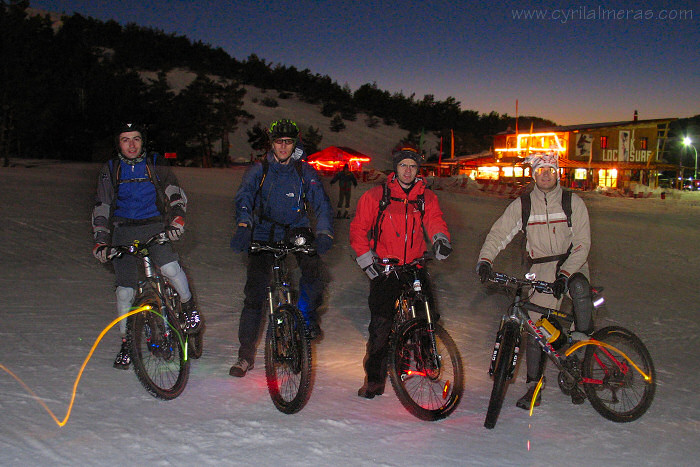 Départ rando VTT nocturne sur neige