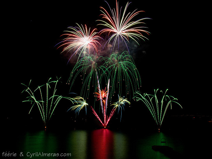 feux artifice pastel sur vert