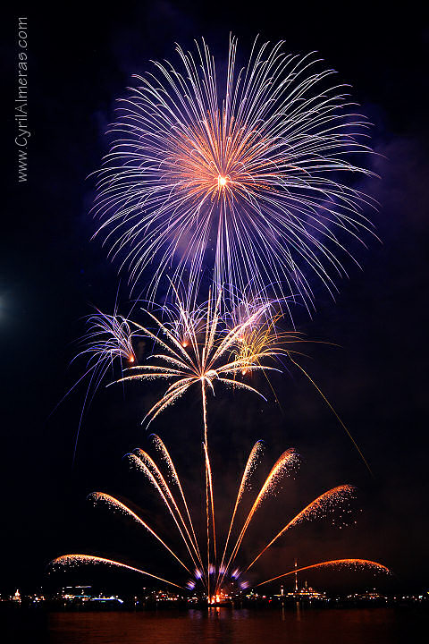 blue bomb folding fan