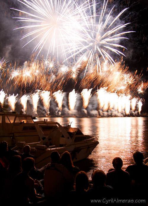 feu artifice monochromatique