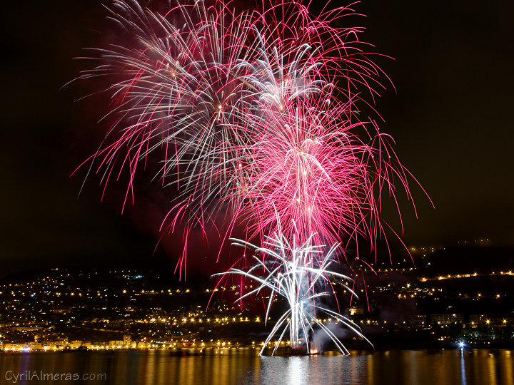 feu artifice sur bateau