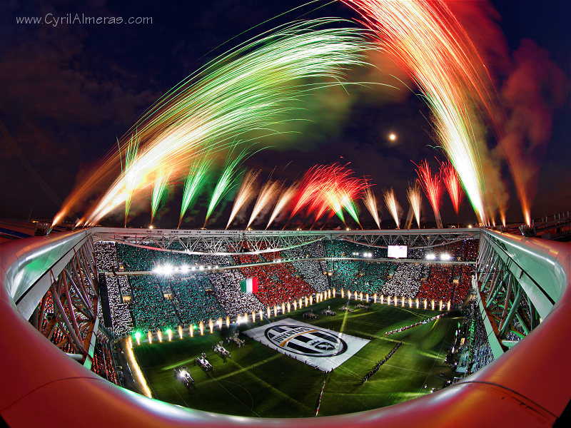 inaugurazione nuovo stadio juventus bandiera d italia