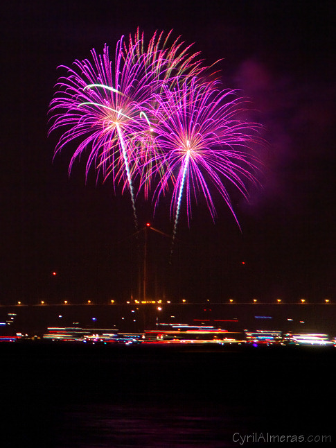 golden gate bridge fireworks boats