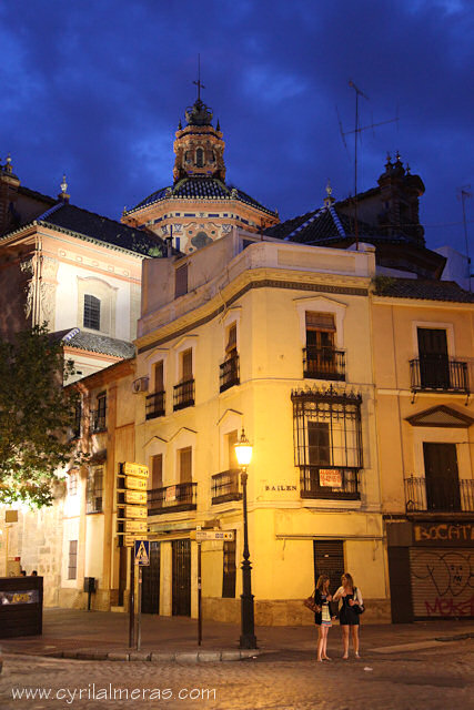 rue de seville la nuit