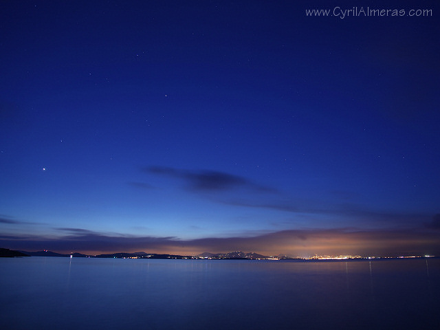 hyeres nuit vue de porquerolles 640