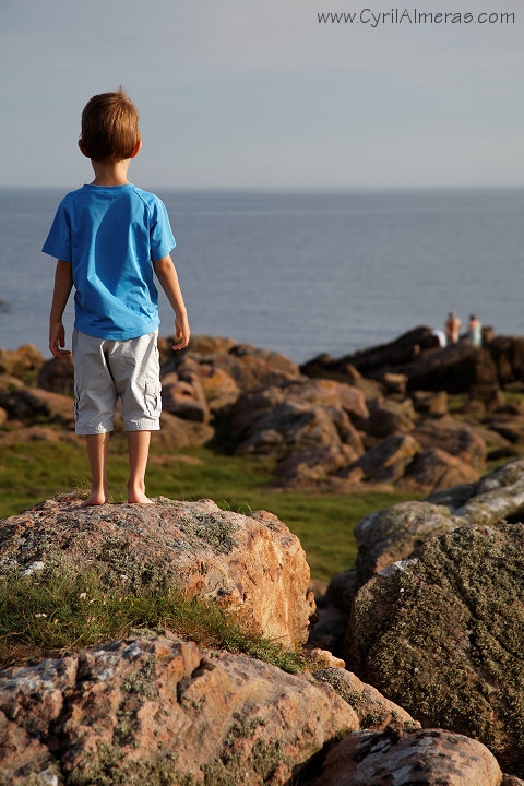 le petit garçon et la mer