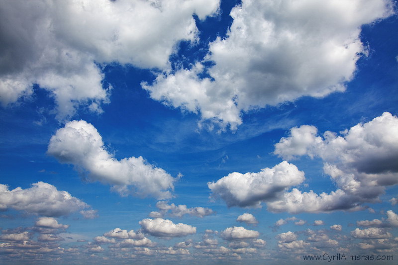 nuages blanc ciel bleu