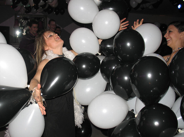 A fond dans les ballons