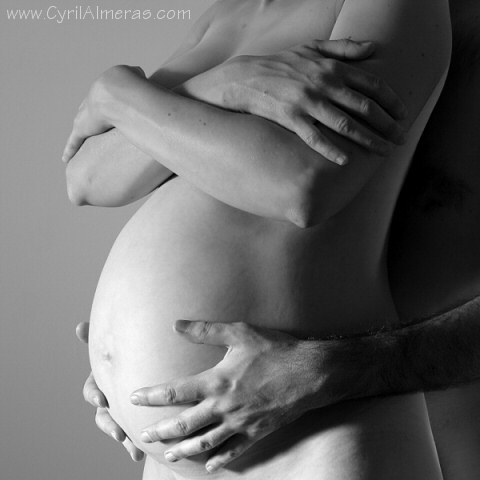 Femme enceinte, Nu artistique