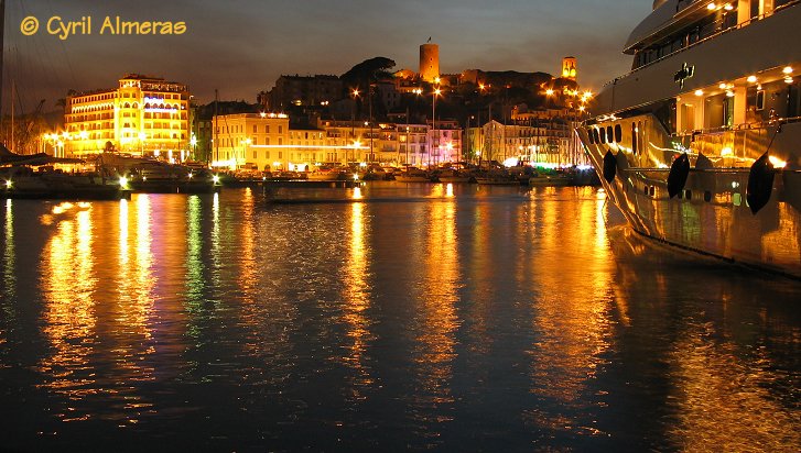 Reflets sur Suquet doré, Cannes