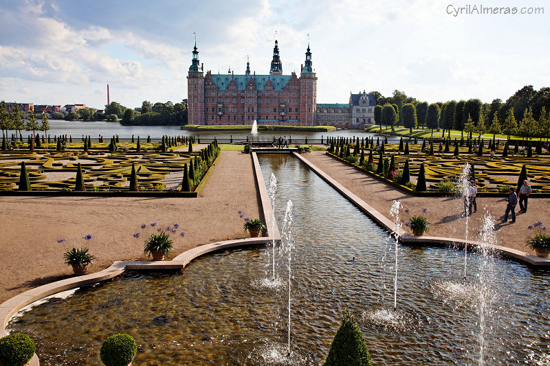 fountain garden hillerod castel