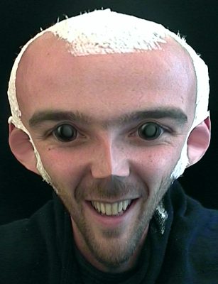 Visage d'extraterrestre en gros plan